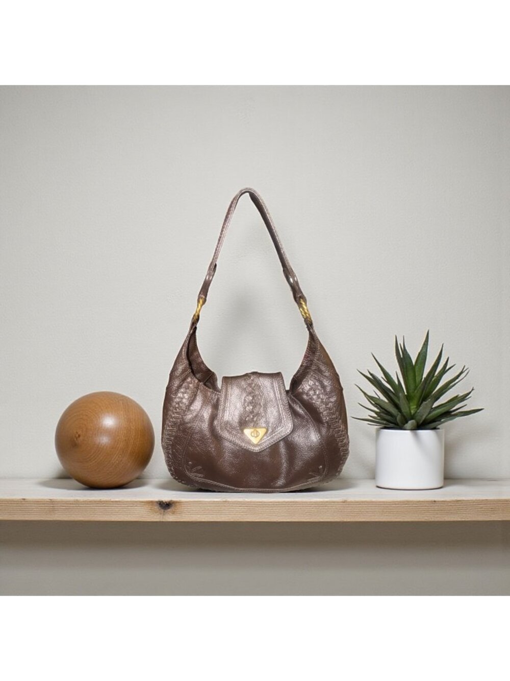 VTG Wilsons Leather Hobo Dark Brown Pebbled Whipstitch Turn Lock Flap Bag Y2K